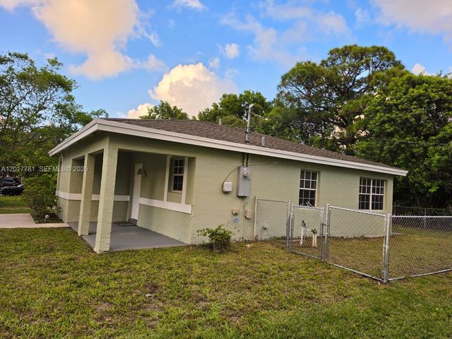 700 NW 19th Ter, Fort Lauderdale, FL 33311