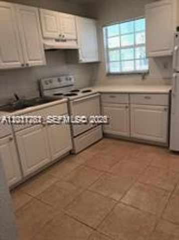 700 NW 19th Ter, Fort Lauderdale, FL 33311
