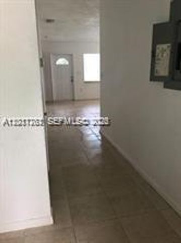 700 NW 19th Ter, Fort Lauderdale, FL 33311