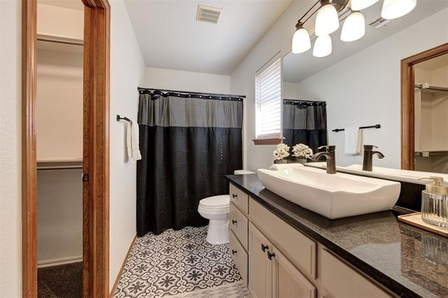 712 SW 153rd Street, Oklahoma City, OK 73170