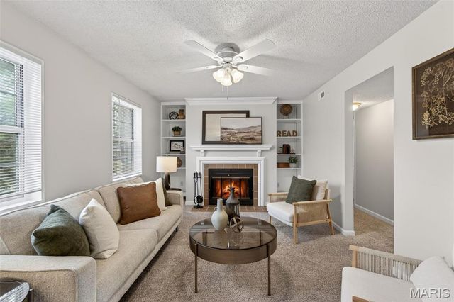 9137 Wrenwood Lane, Brentwood, MO 63144