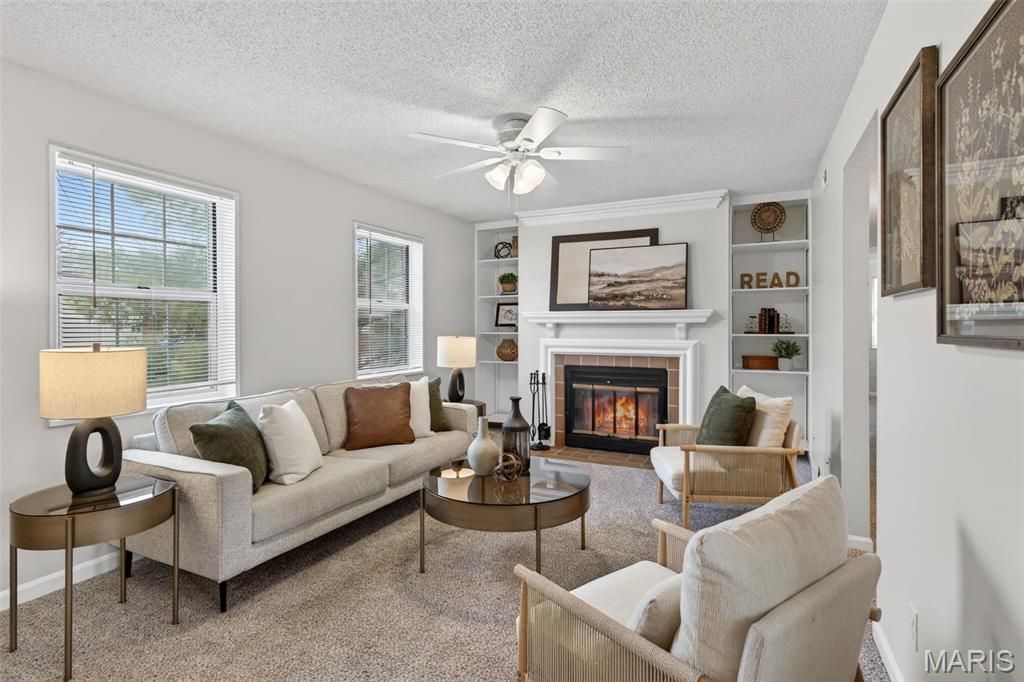 9137 Wrenwood Lane, Brentwood, MO 63144