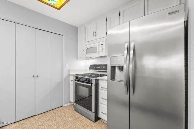 2202 Martinique Lane, Oxnard, CA 93035