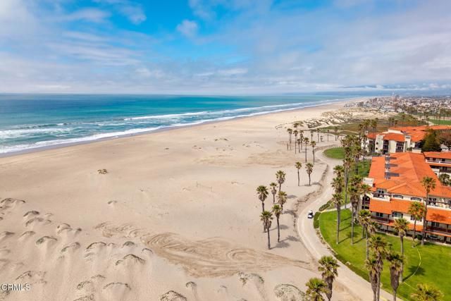 2202 Martinique Lane, Oxnard, CA 93035