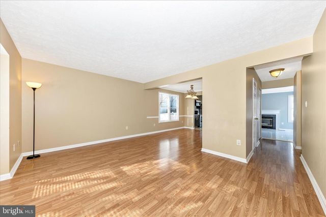 2160 COLLINGWOOD LN, Frederick, MD 21702