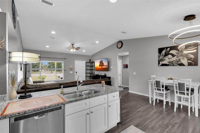 20 MALAUKA CIRCLE, Ocklawaha, FL 32179