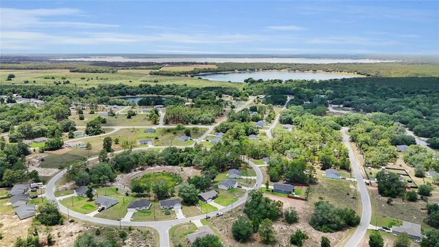 20 MALAUKA CIRCLE, Ocklawaha, FL 32179