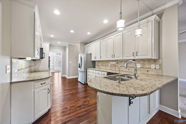 3016 Tantallon Drive, Owens Cross Roads, AL 35763