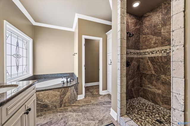 3016 Tantallon Drive, Owens Cross Roads, AL 35763