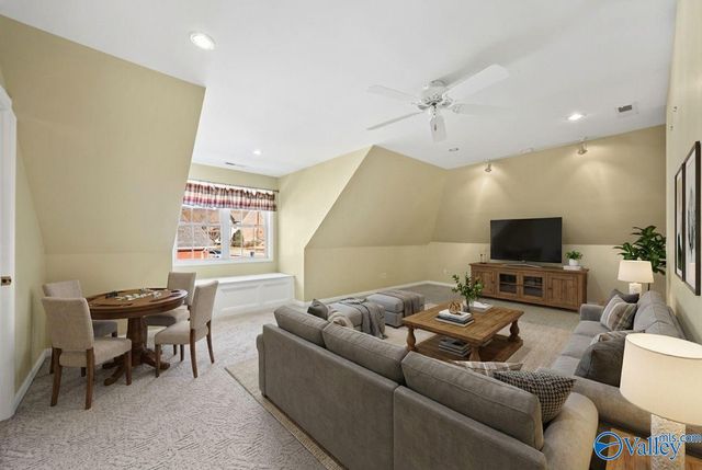 3016 Tantallon Drive, Owens Cross Roads, AL 35763