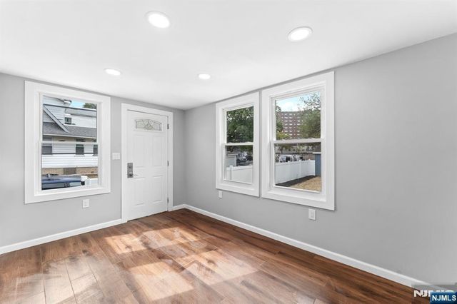 140 Brookside Avenue, Irvington, NJ 07111