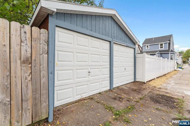 140 Brookside Avenue, Irvington, NJ 07111