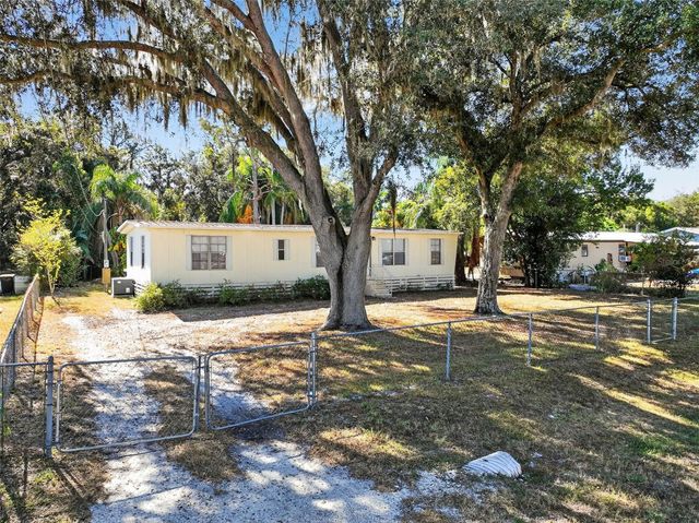 827 INDIAN BLUFF, Winter Haven, FL 33880