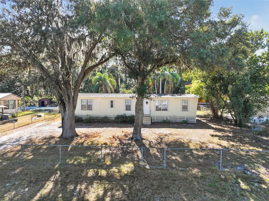 827 INDIAN BLUFF, Winter Haven, FL 33880