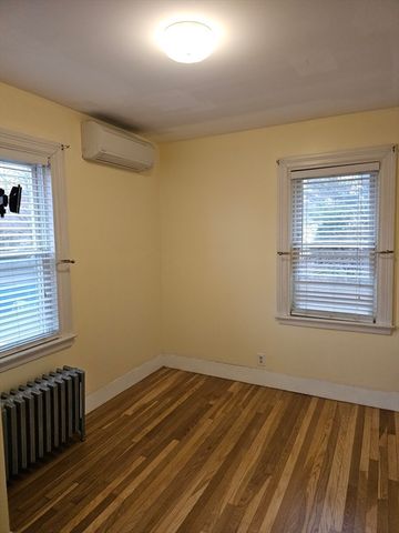 12 Hall St 12, Quincy, MA 02169