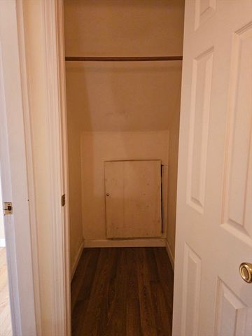 12 Hall St 12, Quincy, MA 02169