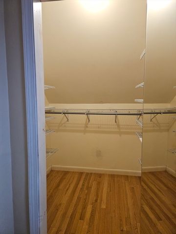 12 Hall St 12, Quincy, MA 02169