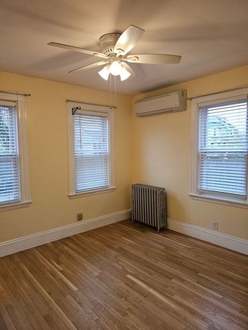 12 Hall St 12, Quincy, MA 02169