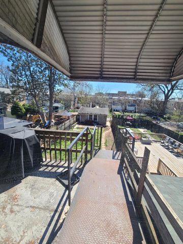 1424 POWELL ST, Norristown, PA 19401