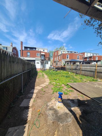 1424 POWELL ST, Norristown, PA 19401