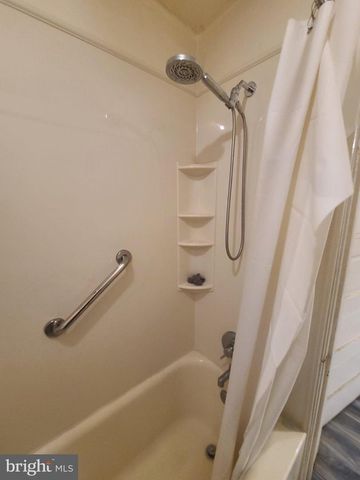 1424 POWELL ST, Norristown, PA 19401