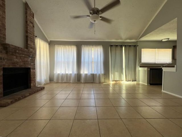 9311 Crescent Moon Drive, Houston, TX 77064