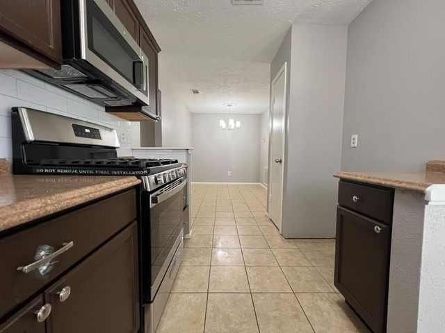 9311 Crescent Moon Drive, Houston, TX 77064