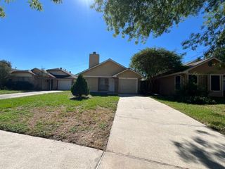 9311 Crescent Moon Drive, Houston, TX 77064