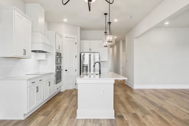 996 Triton Ave., Little River, SC 29566