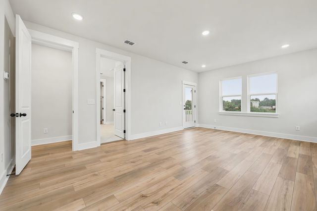 996 Triton Ave., Little River, SC 29566