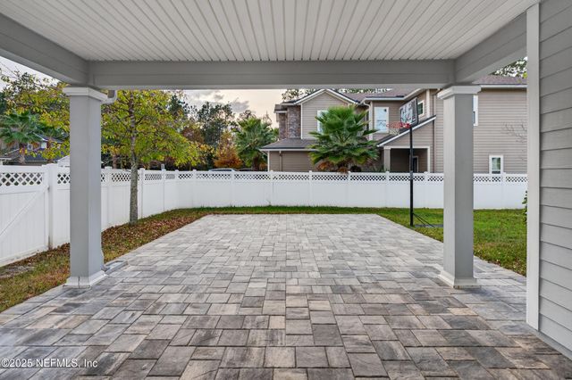 514 HERON LANDING Road, St. Johns, FL 32259