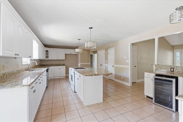 212 Watersedge Drive, Boiling Springs, SC 29316