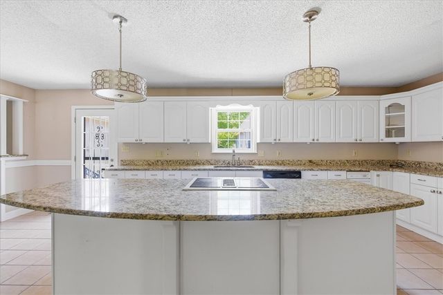 212 Watersedge Drive, Boiling Springs, SC 29316
