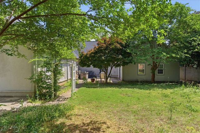 212 Watersedge Drive, Boiling Springs, SC 29316