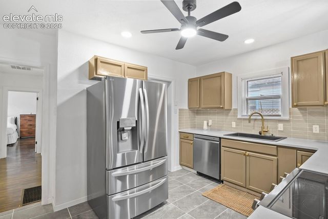 1017 E Evans Avenue, Pueblo, CO 81004