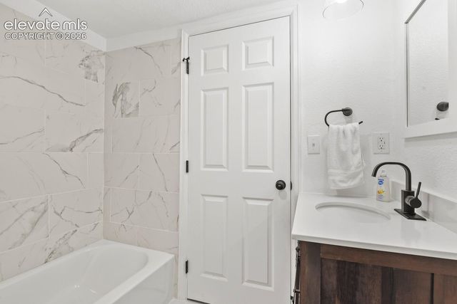 1017 E Evans Avenue, Pueblo, CO 81004