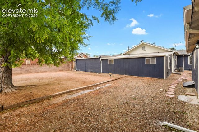 1017 E Evans Avenue, Pueblo, CO 81004