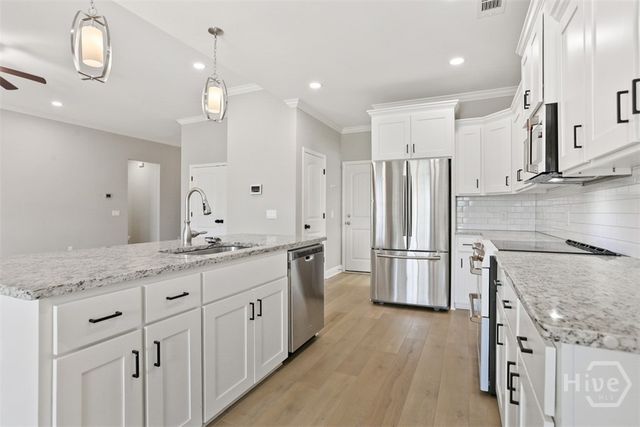 108 Whitebark Trail, Richmond Hill, GA 31324