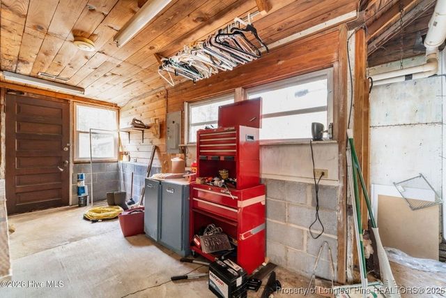 376 Foxfire Road, Aberdeen, NC 28315