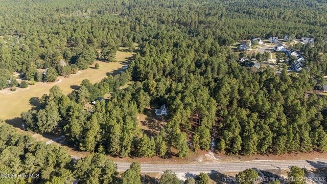 376 Foxfire Road, Aberdeen, NC 28315