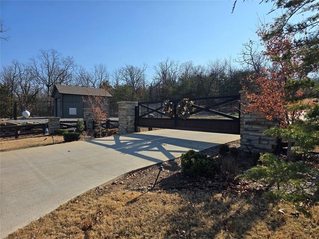 182 Patriot Point, Eufaula, OK 74432