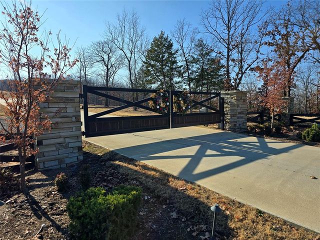 182 Patriot Point, Eufaula, OK 74432