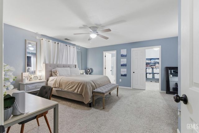 245 Sherman Peak Drive, Bakersfield, CA 93308