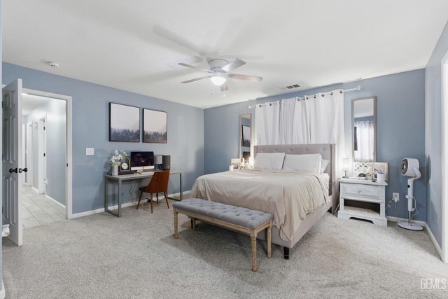 245 Sherman Peak Drive, Bakersfield, CA 93308