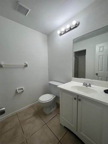4153 SPITFIRE AVENUE, Kissimmee, FL 34741