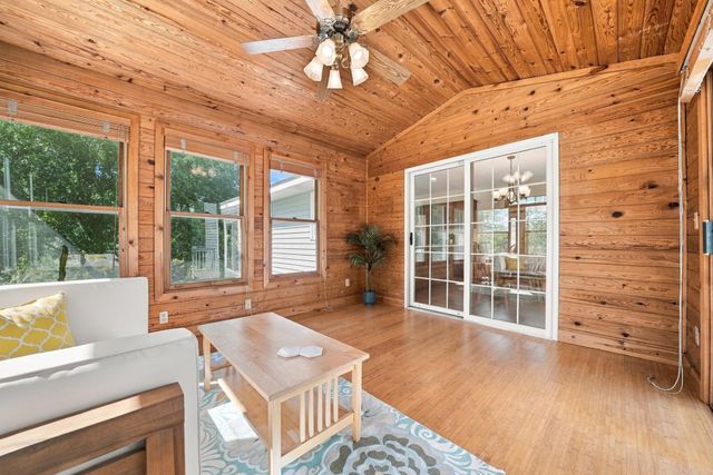 8659 Quinwood Lane N, Maple Grove, MN 55369