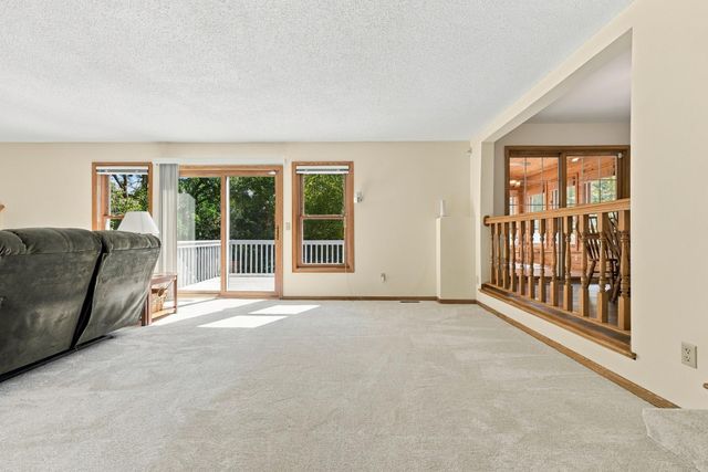 8659 Quinwood Lane N, Maple Grove, MN 55369