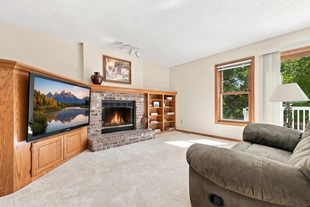 8659 Quinwood Lane N, Maple Grove, MN 55369