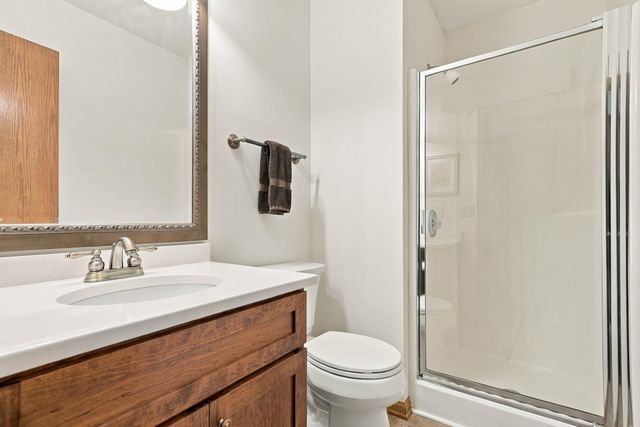 8659 Quinwood Lane N, Maple Grove, MN 55369