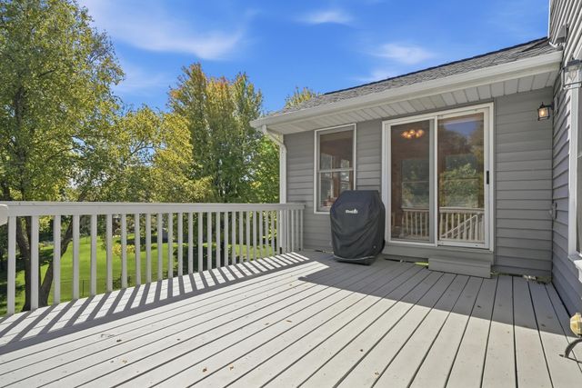 8659 Quinwood Lane N, Maple Grove, MN 55369